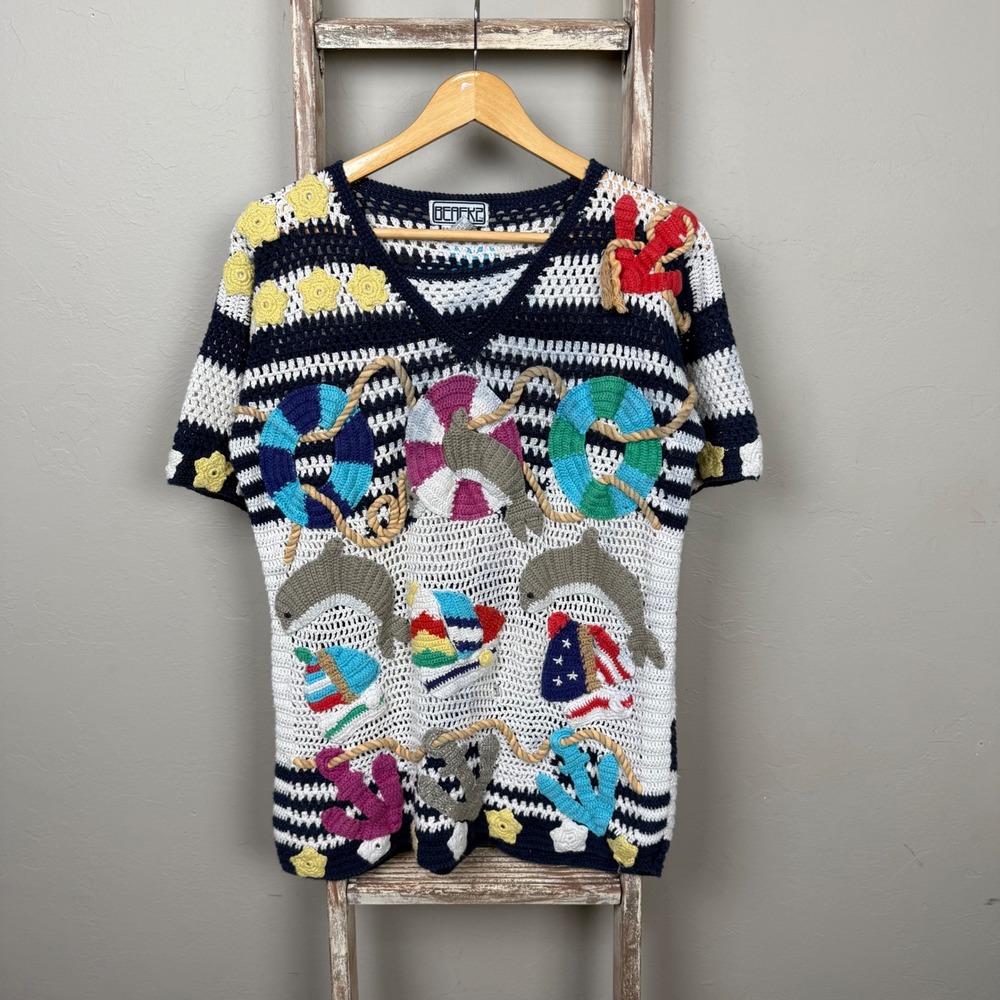 Vintage Beaekz Hand Knit Beach Shortsleeve Sweater size Small